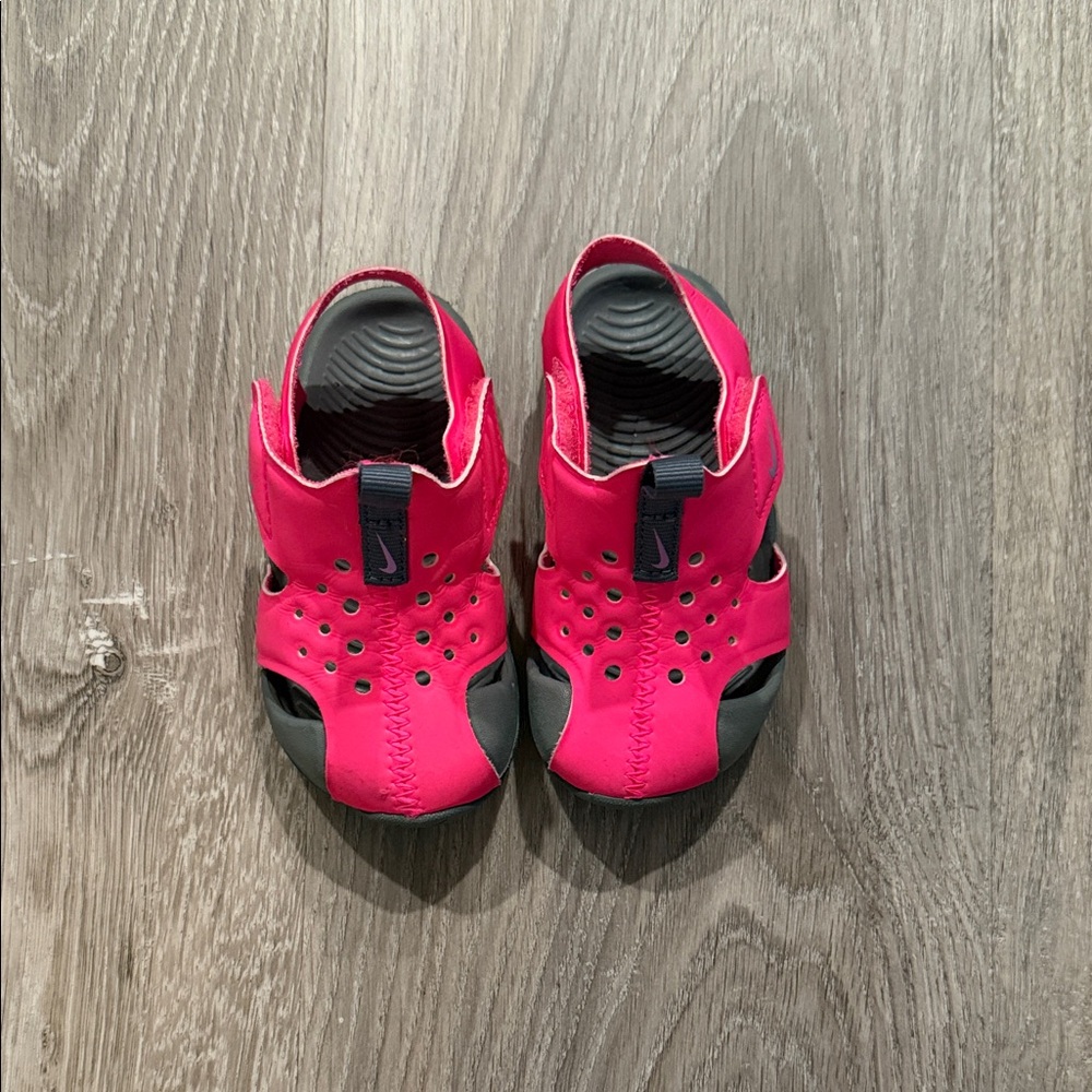 Nike Toddler Pink Sandals